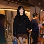 [T포토] 르세라핌 홍은채 '아기가 울지도 않고 기특하네요'