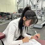 카리나' 김민지, 유명 축구선수 <b>사인</b> 판매 들통.."치킨 사주면...