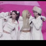 오늘 슴콘 카리나 윈터 <b>바다</b> 쓰리<b>샷</b> 엔딩