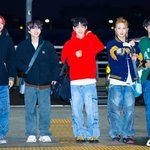 [하고싶은말] [사진]<b>다이몬</b>,'팬들을 향한 미소 활짝'