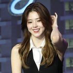 한소희 "스스로 되돌아보는 시간 가져, 아직 <b>한참</b> 부족"