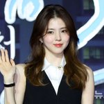 한소희, '사생활 논란' 후 <b>블로그</b> 재개 "스스로 되돌아봐"