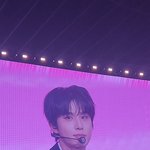 흑발하고 얼굴로 실트 오른 <b>NCT</b> 정우