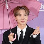 [팝업]이특, <b>SM</b> 콘서트 의상 ‘재탕’ 해명 “옷 제작만 몇백만...