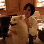 송혜교, 숏컷 변신 세젤예..안경도 잘 어울리네