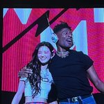 뉴진스 이거 뭐임..?
