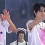 원빈 지젤 슴콘에서 <b>티냄</b>ㅋㅋㅋㅋ