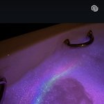 뉴진스 인스타에 <b>욕조</b>사진 어케한거야