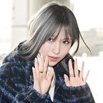 [현장포토] "당기면, 설렘"…<b>미나</b>, 요정의 손인사