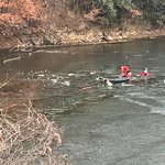10대 11명 저수지에 빠져 1명 친구 구하고 <b>희생</b> 비극