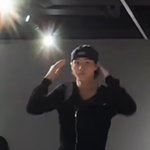 원빈 지젤이랑 또 커플집업 <b>입음</b>