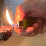 재작년 <b>닝닝</b> 인스타에 올라온 손 사진 원빈이랑 개똑같아