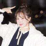 와니 귀여움 한도초과’ (웬디의 영스트리트 출근길) [<b>HD</b>포토]