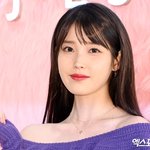 "국민 여동생 아웃"…아이유 <b>SNS</b> 마비 됐다, 尹체포에 악플...