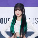 여자친구 유주, 10주년 공연 앞두고 성대 <b>염증</b> "가창 최소화"