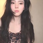 [댓글부탁해] 씻기 전 한소희, 화장실서 오프 <b>숄더</b> 입고 섹시美...