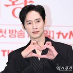 박성훈, 'AV 논란' 3주만 SNS 재개…"돌아와서 고마워"...