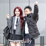 스테이씨 <b>시은</b>・박남정, 피는 못 속여…'찰칵 찰칵 순간에도 끼 철철'