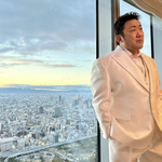 마동석, 화이트 슈트도 완벽 소화…마블리 매력 어디까지? [<b>MD</b>스타]