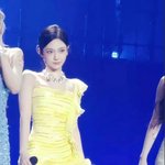 <b>닝닝</b>은 몸무게 몇으로 보여?