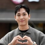 꽃미소...박신혜가 반한 미소(<b>다리미</b> 패밀리 종방연)[TEN포토+]