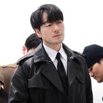 <b>박해수</b> 내 눈에만 인물 좋아보이냐