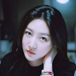 [모두드루와] '셀프 결혼설' 김새론, <b>뜬금</b> 근황 '얼빡샷'…댓글...