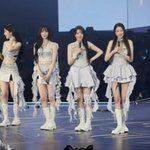 [모두드루와] '데뷔 10주년' 여자친구, 서울 마지막 공연에 울컥...