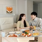 송지은박위, 한상차림 잘 해먹고 사네..신혼 <b>바이브</b>