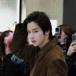 250117 공항 성찬 얼굴 왜 이러는 거임