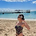 <b>퍼컬</b>이 하와이인 것 같은 트와이스 지효