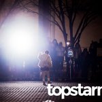 팬들 만나 신난 뒷모습’ (웬디의 영스트리트 출근길) [<b>HD</b>포토]