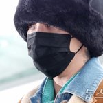 [뉴스1 ]지드래곤, 이번엔 할머니 스카프 대신 '무스탕'…또 한번...