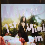 팬들 반응 좋았던 민니 [<b>HER</b>] 선공개 GV