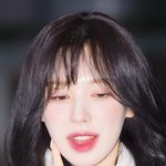 레드벨벳 웬디, ‘<b>초크</b>초크한 볼터치’ (웬디의 영스트리트 출근길)...