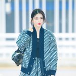 한소희,'뿌연 <b>미세</b>먼지 안개 뚫어버리는 그녀의 미모' 인천공항 [O...