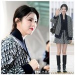  립스틱 짙게 당찬 <b>포부</b>!→ 파리 패션위크 딱 기다려…170cm...