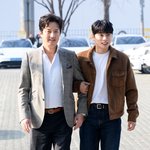 [사진]이이경,'정준호 팔짱 꼭 끼고'