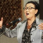 '노오란 샤쓰의 사나이' 원로가수 한명숙 별세…향년 <b>90</b>세