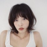 '이찬혁과 열애' 하지수에 관심 폭발…<b>오묘</b>한 분위기에 이국적 마스크...