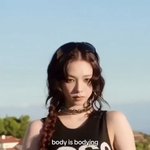 <b>가슴</b>크면 팔뚝은 ㄹㅇ쩔수네