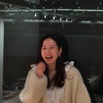 손예진, <b>현빈</b> 반한 눈웃음..빵 터진 모습도 아름답네