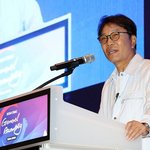 [단독] 이수만 전 <b>SM</b>엔터 총괄, 개인회사 세 곳 대표 물러나…다음...