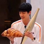 [군대] 근데 이 <b>크로와상</b>은 진짜 빵이야?