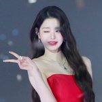 "집착하지 말자" 장원영을 위로한 '부처의 말'…책 판매량 76배...