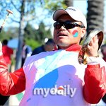 '尹 체포 저지' 김흥국, 무면허 운전 벌금형…음주운전·뺑소니 이어...