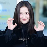 블랙핑크 지수, 공항에 뜬 패완얼 교과서 [<b>MK</b>포토앨범]