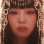 제니 급발매 노래 ‘<b>ZEN</b>’ 어때?