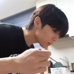 한<b>태산</b> 이런 노메이크업 때