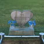 제니 하트 무덤 뭐야